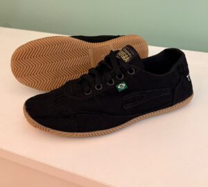 Rasteira Preta Camurça- Sola Bend