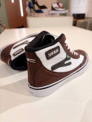 Bota Urbana Samba Marrom e Branca